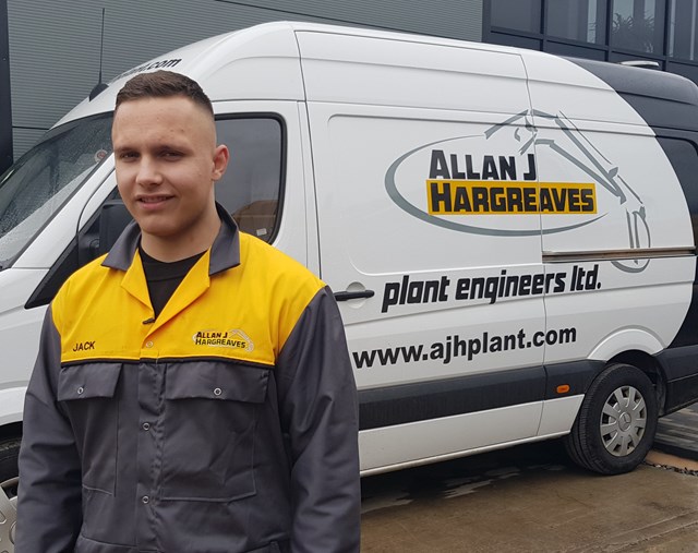 allan hargreaves apprentice.jpg